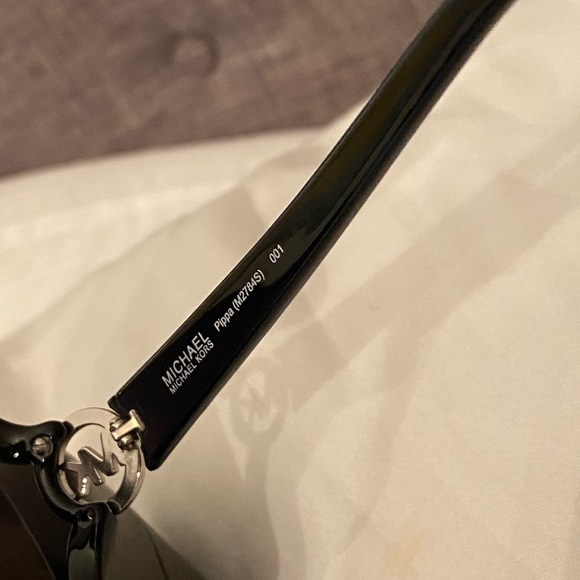 Michael Kors Pippa Large sunglasses - Picture 5 of 7